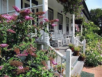 The Island Home Inn New Shoreham Exterior foto